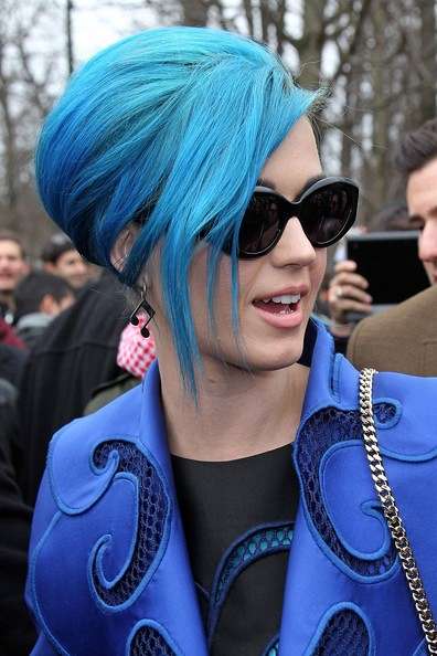 Katy+Perry+attends+Viktor+Rolf+fashion+show+cA-LAo_fnWUl