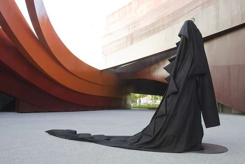 Yohji-Yamamoto-at-Design-Museum-Holon-Source-Interview