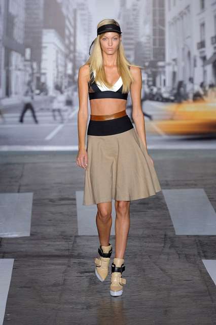 dkny_ss13_154